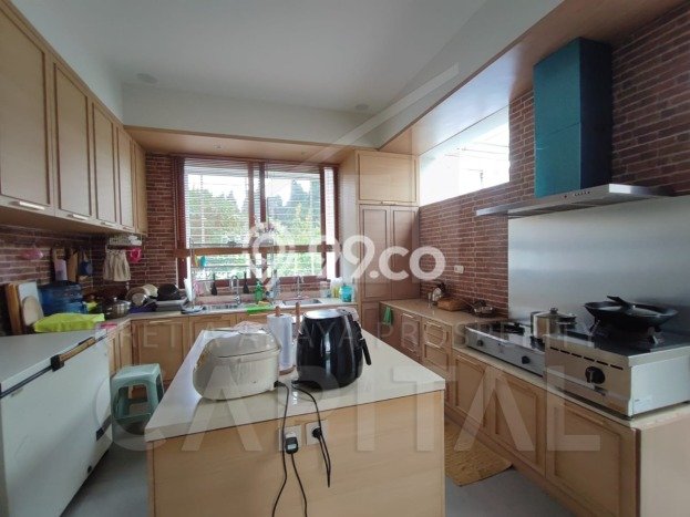 Jual Rumah Mewah Elegan Dengan View Cantik di Lembang, Bandung Jual Rumah Mewah Elegan Dengan View Cantik di Lembang, Bandung