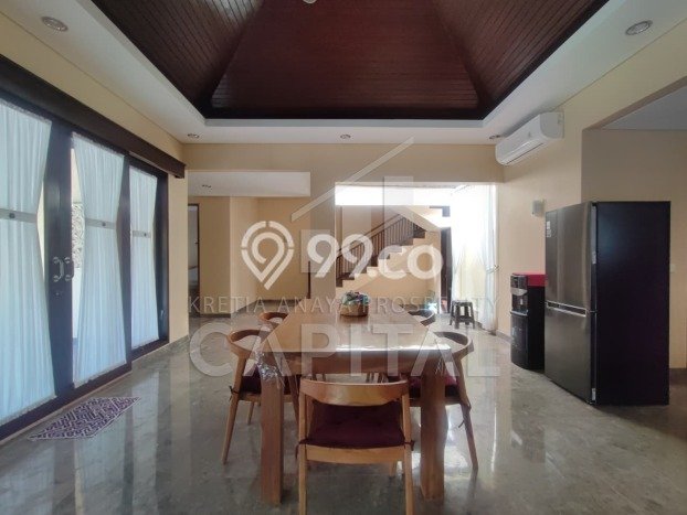 HARGA MENARIK! Vila di , Dimensi 718m2m², Lokasi Premium dengan akses bagus HARGA MENARIK! Vila di , Dimensi 718m2m², Lokasi Premium dengan akses bagus