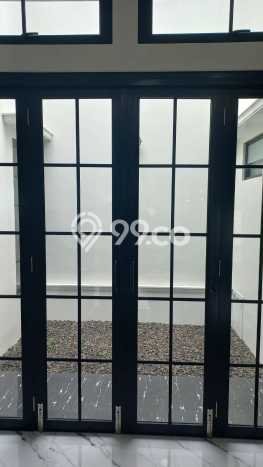 Hunian Mewah LB 160m2 Siap Huni Desain Elegan di BSD, Tangerang Hunian Mewah LB 160m2 Siap Huni Desain Elegan di BSD, Tangerang