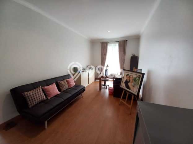 Rumah Luxury Modern Tanpa Renovasi di BSD Eminent Tangerang Rumah Luxury Modern Tanpa Renovasi di BSD Eminent Tangerang