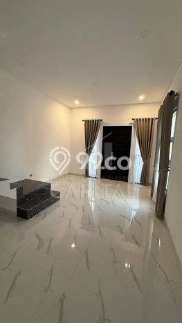 For Sale Hunian Rumah Terawat 2 KT di Setiabudi, Bandung For Sale Hunian Rumah Terawat 2 KT di Setiabudi, Bandung
