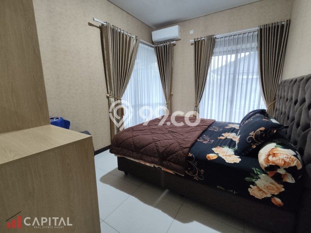 Rumah Mewah LB 200m2 Siap Huni Desain Elegan di Kota Baru Parahyangan, Bandung Rumah Mewah LB 200m2 Siap Huni Desain Elegan di Kota Baru Parahyangan, Bandung