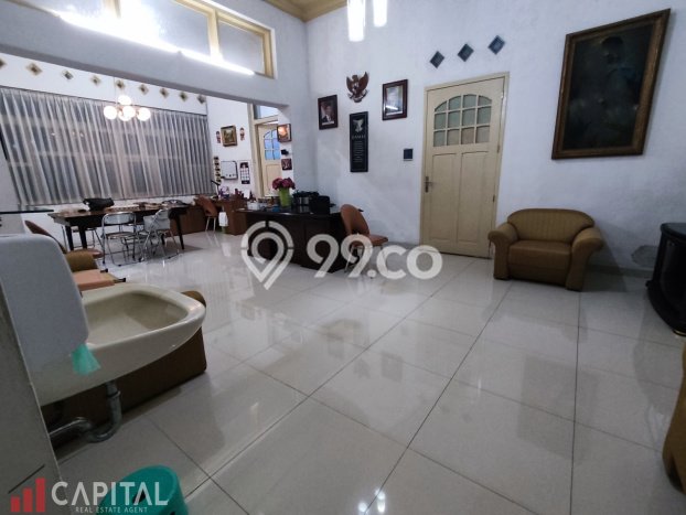 Rumah Elit LB 750m2 Siap Pakai Desain Elegan di Sumurbandung, Bandung Rumah Elit LB 750m2 Siap Pakai Desain Elegan di Sumurbandung, Bandung