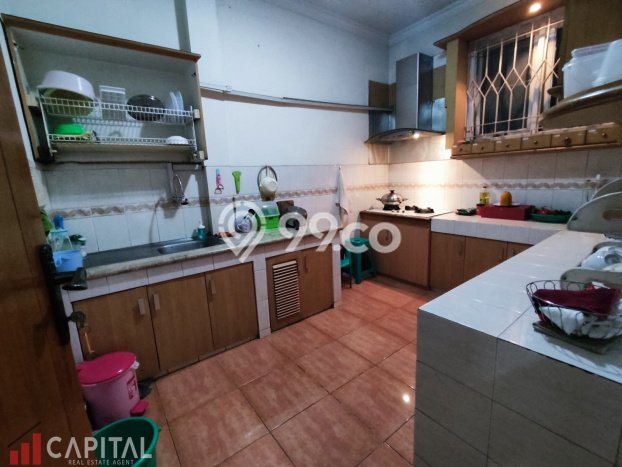Rumah Elit LB 750m2 Siap Pakai Desain Elegan di Sumurbandung, Bandung Rumah Elit LB 750m2 Siap Pakai Desain Elegan di Sumurbandung, Bandung