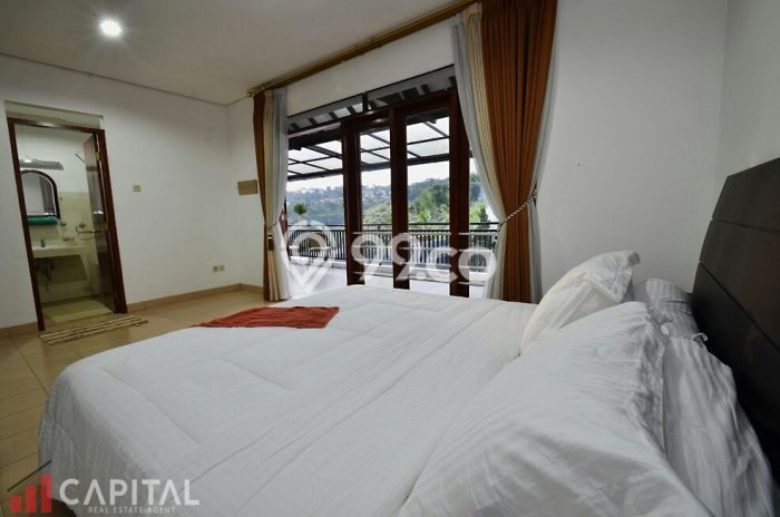 Rumah area Dago, Lingkungan Asri, 5 KM Rumah area Dago, Lingkungan Asri, 5 KM