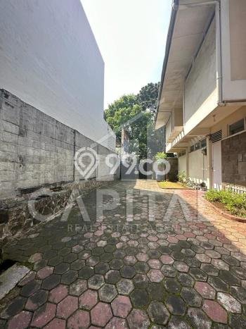 Ready to Use! Premium House LT 745m2 Desain Modern di Bandung Utara Ready to Use! Premium House LT 745m2 Desain Modern di Bandung Utara