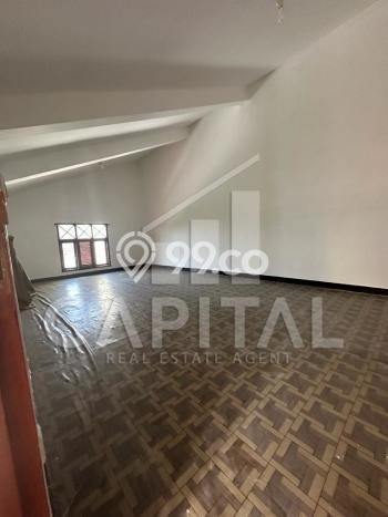 HARGA SPESIAL! Rumah kawasan Setra Duta, Akses ke Pusat Kota, 3 KM, LT 162m² Bangunan 200m² HARGA SPESIAL! Rumah kawasan Setra Duta, Akses ke Pusat Kota, 3 KM, LT 162m² Bangunan 200m²