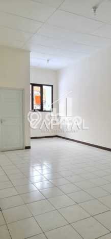 Ruko Dijual di Prime Area Bandung Luas 180m2 Ruko Dijual di Prime Area Bandung Luas 180m2