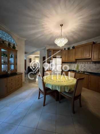 BEST INVESTMENT! Rumah area Dago, Luas 400m² LB 300m² BEST INVESTMENT! Rumah area Dago, Luas 400m² LB 300m²