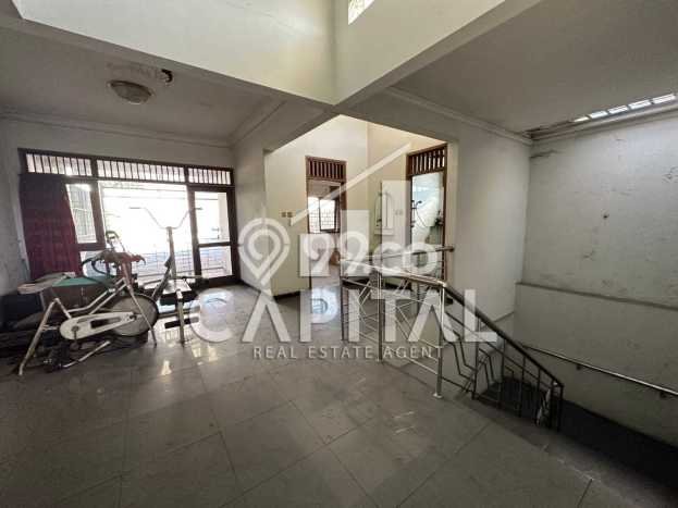 BEST INVESTMENT! Rumah area Dago, Luas 400m² LB 300m² BEST INVESTMENT! Rumah area Dago, Luas 400m² LB 300m²