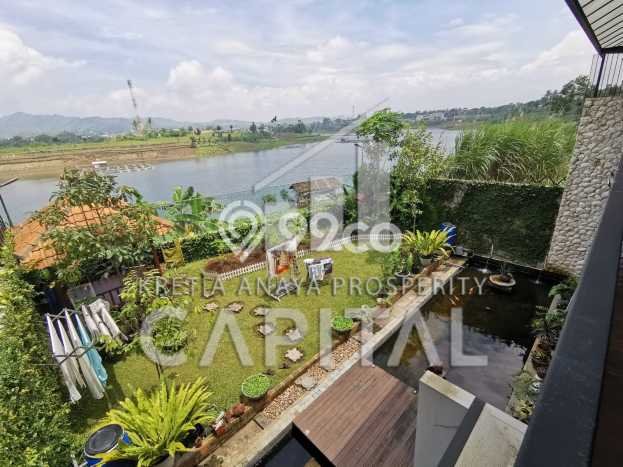 Rumah Mewah LB 700m2 Siap Pakai Desain Elegan di Kota Baru Parahyangan, Bandung Rumah Mewah LB 700m2 Siap Pakai Desain Elegan di Kota Baru Parahyangan, Bandung