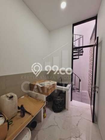 For Sale! Premium House LT 138m2 Desain Elegan di Setra Duta For Sale! Premium House LT 138m2 Desain Elegan di Setra Duta
