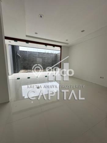 Rumah Luxury Modern Tanpa Renovasi di Setiabudi Bandung Rumah Luxury Modern Tanpa Renovasi di Setiabudi Bandung