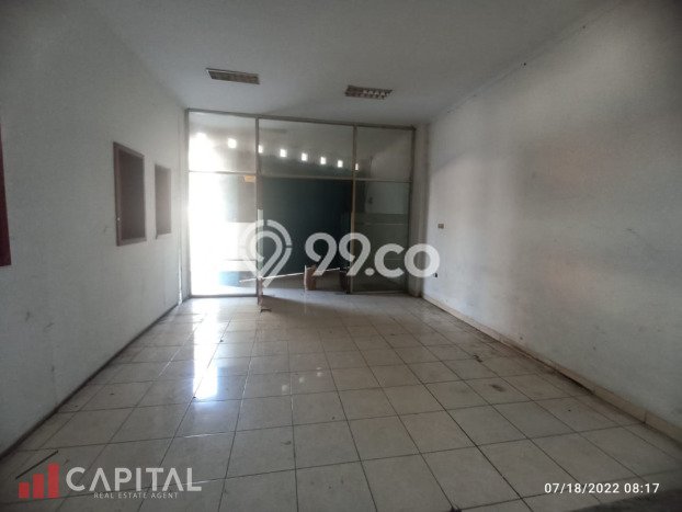 Unit Gudang Disewakan di Soekarno Hatta di Area Ramai & Strategis Unit Gudang Disewakan di Soekarno Hatta di Area Ramai & Strategis
