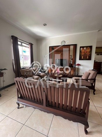 Rumah Mewah LB 350m2 Siap Pakai Desain Elegan di Kota Baru Parahyangan, Bandung Rumah Mewah LB 350m2 Siap Pakai Desain Elegan di Kota Baru Parahyangan, Bandung