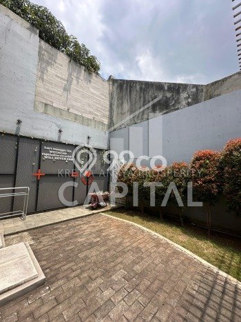 Rumah Mewah LB 350m2 Siap Pakai Desain Elegan di Kota Baru Parahyangan, Bandung Rumah Mewah LB 350m2 Siap Pakai Desain Elegan di Kota Baru Parahyangan, Bandung