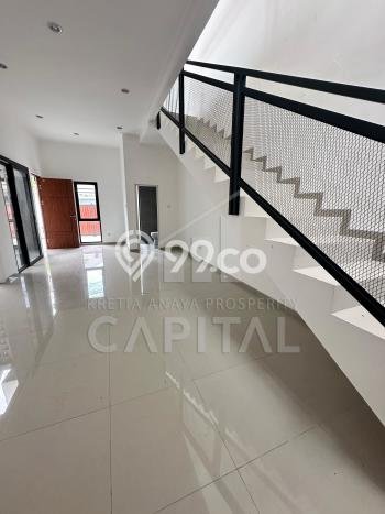 Jual Rumah Eksklusif 3 KT di Taman Kopo Indah, Bandung Jual Rumah Eksklusif 3 KT di Taman Kopo Indah, Bandung