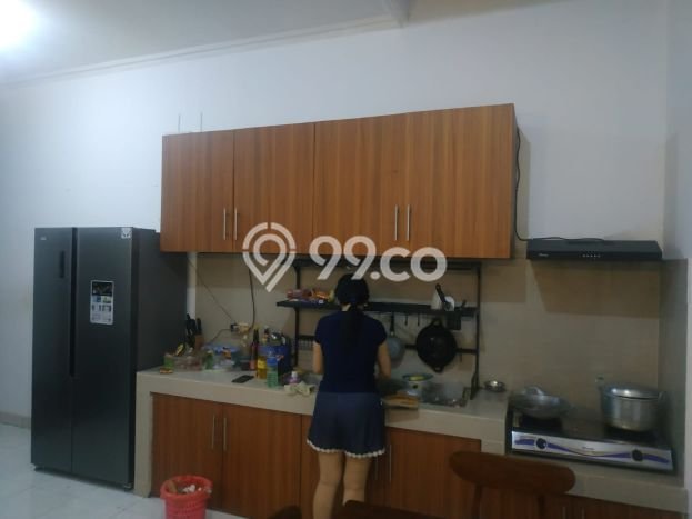 Dijual Hunian Rumah Terawat 4 Kamar di Duri Kepa, Jakarta Barat Dijual Hunian Rumah Terawat 4 Kamar di Duri Kepa, Jakarta Barat