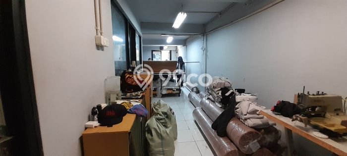 Ruko Bagus Dijual LB 160m2 Lokasi Strategis Jakarta Barat Area Cocok untuk Bisnis Ruko Bagus Dijual LB 160m2 Lokasi Strategis Jakarta Barat Area Cocok untuk Bisnis