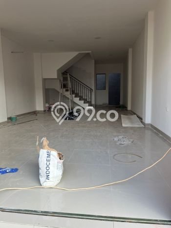 Ruko Dijual di Prime Area Jakarta Barat Luas 250m2 Ruko Dijual di Prime Area Jakarta Barat Luas 250m2
