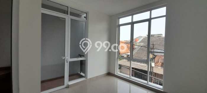 For Sale Hunian Rumah Terawat 3 Kamar di Duri Kepa, Jakarta Barat For Sale Hunian Rumah Terawat 3 Kamar di Duri Kepa, Jakarta Barat