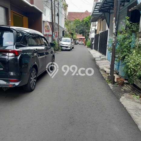 Jual Rumah Eksklusif 3 KT di Tanjung Duren, Jakarta Barat Jual Rumah Eksklusif 3 KT di Tanjung Duren, Jakarta Barat