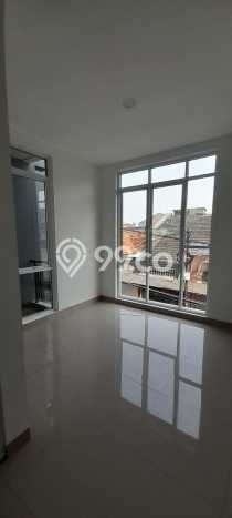 For Sale Hunian Rumah Terawat 3 Kamar di Duri Kepa, Jakarta Barat For Sale Hunian Rumah Terawat 3 Kamar di Duri Kepa, Jakarta Barat