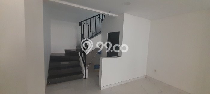 Rumah Elit LB 125m2 Siap Pakai Desain Elegan di Tanjung Duren, Jakarta Barat Rumah Elit LB 125m2 Siap Pakai Desain Elegan di Tanjung Duren, Jakarta Barat