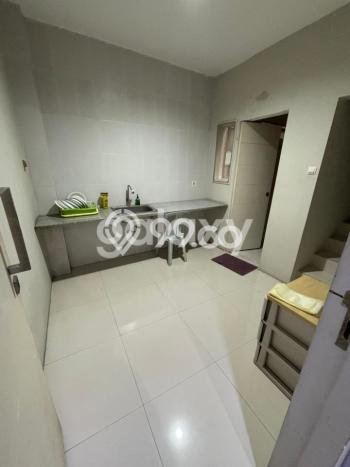 Unit Ruko Dijual di Gubeng Surabaya Luas Tanah 100m2, Luas Bangunan 230m2 Unit Ruko Dijual di Gubeng Surabaya Luas Tanah 100m2, Luas Bangunan 230m2