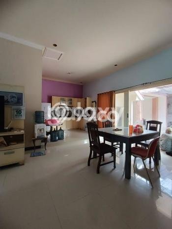Hot Offer Hunian Mewah Ideal dan Luas di Tenggilis Mejoyo, Surabaya Hot Offer Hunian Mewah Ideal dan Luas di Tenggilis Mejoyo, Surabaya