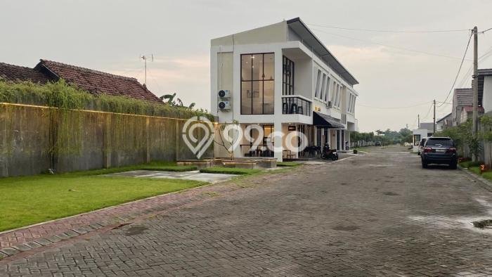 Ruko Paling Dicari LB 140m2 Dijual di Jombang Ruko Paling Dicari LB 140m2 Dijual di Jombang
