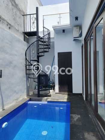 Rumah Sewa Badung LT 124m2 LB 150m2 Area Jimbaran Rumah Sewa Badung LT 124m2 LB 150m2 Area Jimbaran