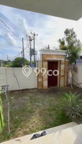 Disewakan! Rumah 3 Kamar Tidur &
2 Kamar Mandi di Jimbaran, Badung Disewakan! Rumah 3 Kamar Tidur &
2 Kamar Mandi di Jimbaran, Badung