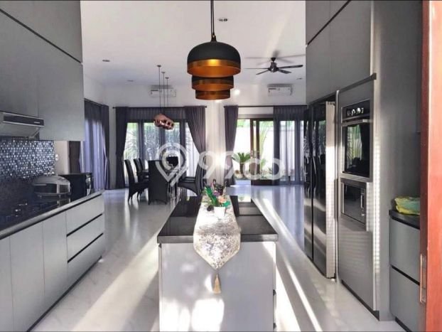 Vila Premium di , Ukuran 638m2m², Dekat ke beragam fasilitas Vila Premium di , Ukuran 638m2m², Dekat ke beragam fasilitas