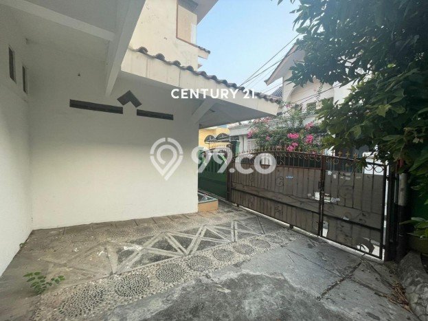 Dijual Rumah Luas Megah Dengan View Cantik di Utan Kayu, Jakarta Timur Dijual Rumah Luas Megah Dengan View Cantik di Utan Kayu, Jakarta Timur