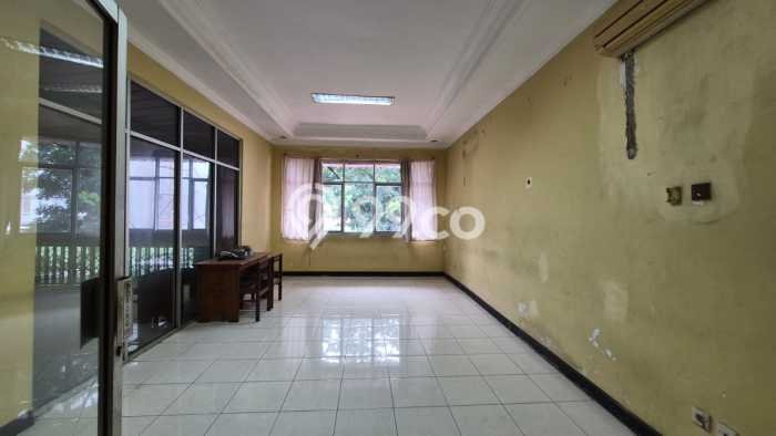 Unit Pabrik Disewakan di Jababeka di Area Ramai & Strategis Unit Pabrik Disewakan di Jababeka di Area Ramai & Strategis