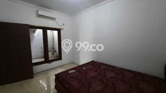 Rumah area Cikarang, Dekat Tol, 6 KT, LT 126m² LB 210m² Rumah area Cikarang, Dekat Tol, 6 KT, LT 126m² LB 210m²