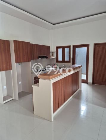 Rumah Disewakan Denpasar LT 100m2 LB 130m2 Kawasan Renon Rumah Disewakan Denpasar LT 100m2 LB 130m2 Kawasan Renon