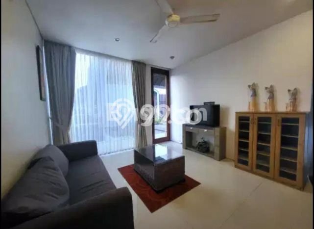 HARGA MENARIK! Vila di , Dimensi 401m2m², Area Strategis dengan jalan bagus HARGA MENARIK! Vila di , Dimensi 401m2m², Area Strategis dengan jalan bagus