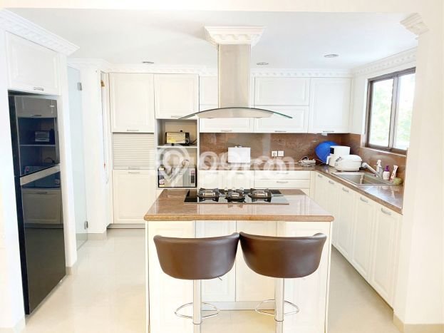 LOKASI STRATEGIS! Vila Kawasan , Luas 635m2m², Akses ke pusat kota LOKASI STRATEGIS! Vila Kawasan , Luas 635m2m², Akses ke pusat kota