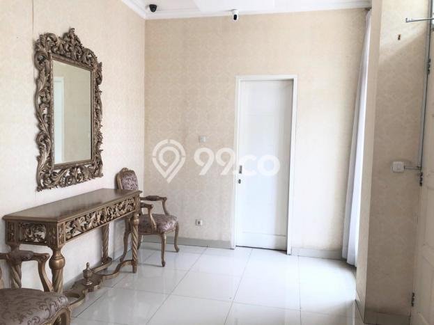 Siap Huni Rumah Mewah 27 Kamar di Karawaci Dekat ke Mana Saja Siap Huni Rumah Mewah 27 Kamar di Karawaci Dekat ke Mana Saja
