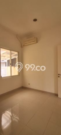 Jarang Ada! Rumah Sewa 4 Kamar Nyaman Siap Huni Gading Serpong Pondok Hijau Golf Jarang Ada! Rumah Sewa 4 Kamar Nyaman Siap Huni Gading Serpong Pondok Hijau Golf