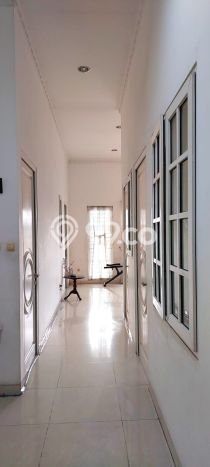 Ready to Use! Premium House LT 250m2 Desain Modern di Modernland Ready to Use! Premium House LT 250m2 Desain Modern di Modernland