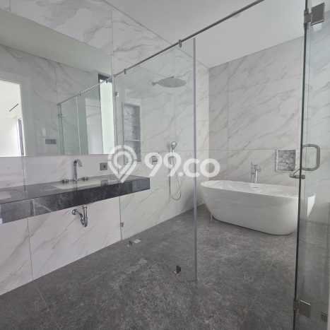 Rumah Luxury Modern Tanpa Renovasi di Alam Sutera Tangerang Rumah Luxury Modern Tanpa Renovasi di Alam Sutera Tangerang