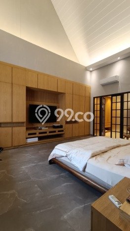 Hunian Mewah LB 500m2 Siap Pakai Desain Elegan di Gading Serpong, Tangerang Hunian Mewah LB 500m2 Siap Pakai Desain Elegan di Gading Serpong, Tangerang