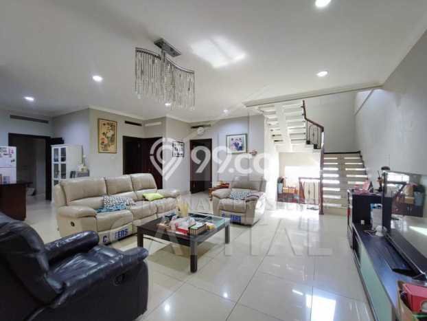 Rumah Elit LB 500m2 Siap Pakai Desain Elegan di Ciumbuleuit, Bandung Rumah Elit LB 500m2 Siap Pakai Desain Elegan di Ciumbuleuit, Bandung