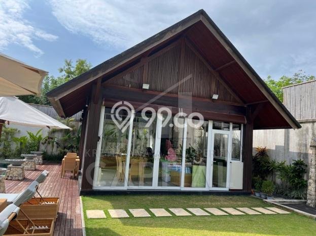 Vila Kawasan , Area 813m2m², Area Nyaman Vila Kawasan , Area 813m2m², Area Nyaman