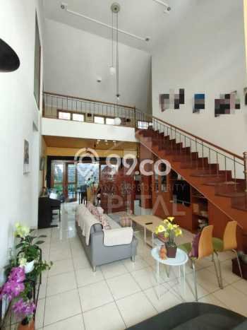 Rumah Elit Modern Tanpa Renovasi di Pasteur Bandung Rumah Elit Modern Tanpa Renovasi di Pasteur Bandung