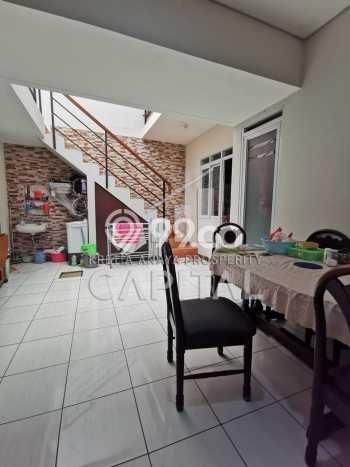 Rumah Minimalis 4 KT LT 162m2 di Kota Baru Parahyangan Rumah Minimalis 4 KT LT 162m2 di Kota Baru Parahyangan
