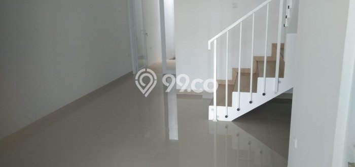 For Sale Rumah 4 Kamar Lokasi Ideal Bagus dan Strategis di Arcamanik For Sale Rumah 4 Kamar Lokasi Ideal Bagus dan Strategis di Arcamanik